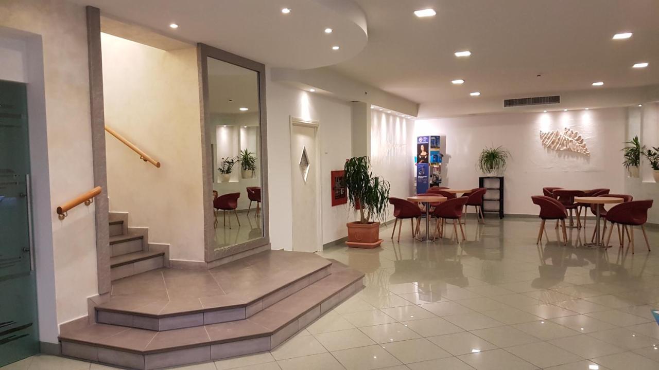 Abahotel Milano Marittima Exterior photo