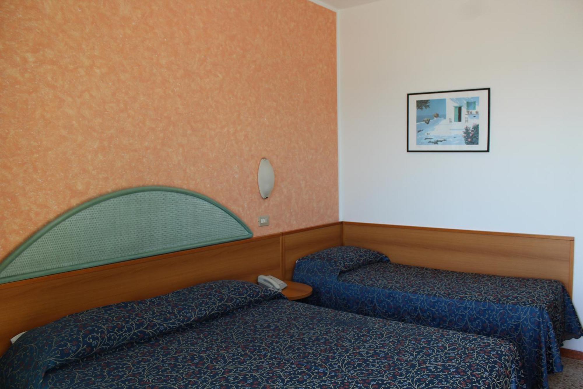 Abahotel Milano Marittima Exterior photo