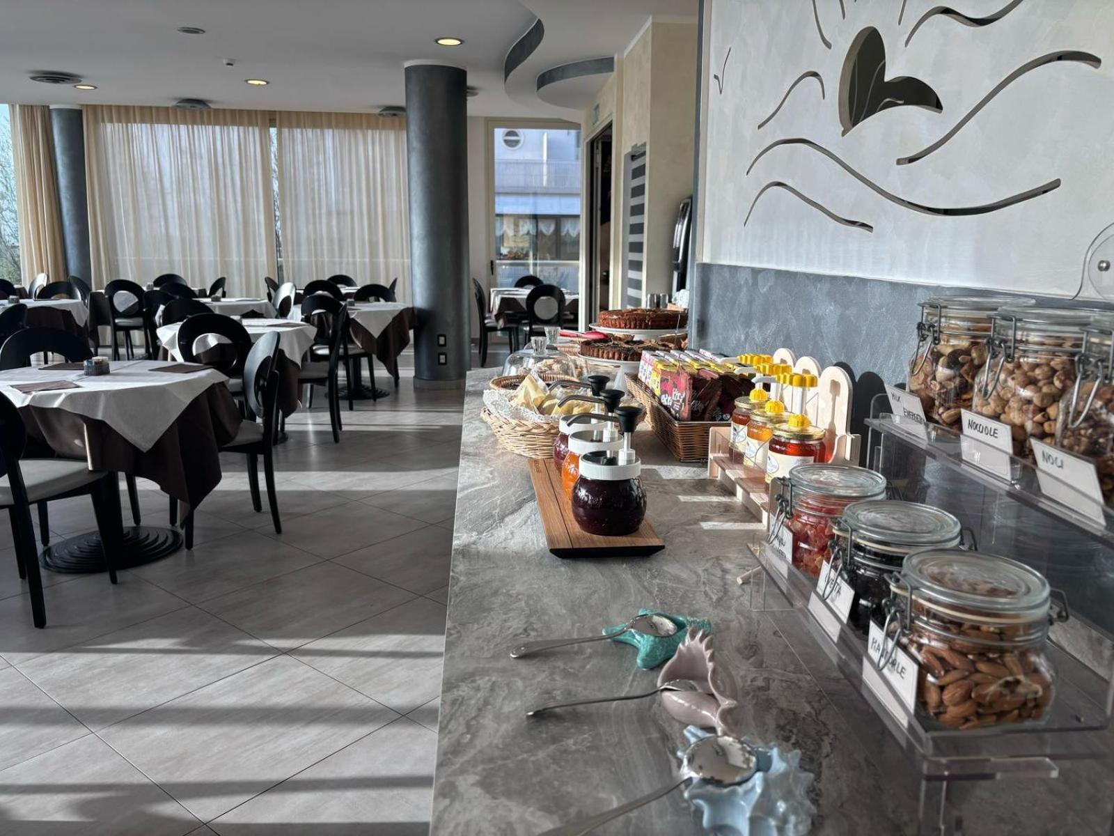 Abahotel Milano Marittima Exterior photo