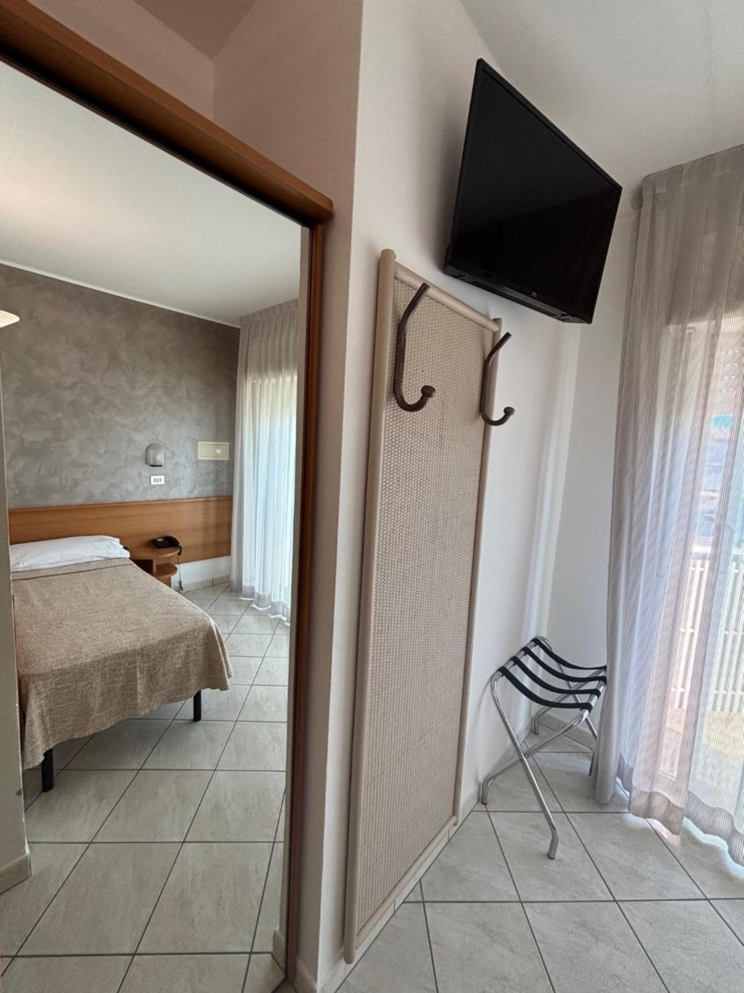 Abahotel Milano Marittima Exterior photo